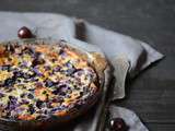 Clafoutis aux bleuets et aux cerises