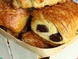 Croissants au beurre et pains au chocolat maison