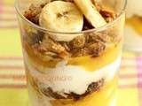 Dessert muesli, yaourt coco et banane