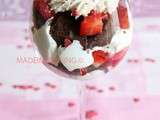 Trifle aux fraises et brownies