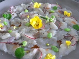 Carpaccio de St Jacques à l’huile de homard et citron vert