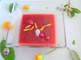 Gaspacho de tomates anciennes aux fruits rouges