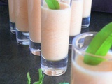 Petits smoothies au melon parfumés à la citronnelle