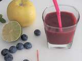 Smoothie aux fruits . Rêve de myrtilles