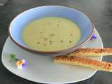 Velouté de courgettes aux herbes aromatiques