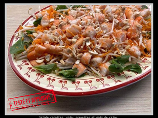 Salade de crevettes, carottes, soja et noix de cajou