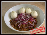 Salade de lentilles au miel et aux oignons rouges