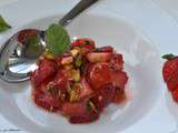 Tartare de fraises aux pistaches