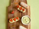 Biscuits à la cuillère pistache-fraise façon éclairs/sandwich