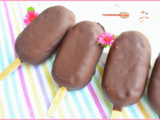 Esquimaux glacés à la noisette et éclats de noix caramélisées...façon mini magnum