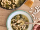 Soupe de haricots aux croutes de parmesan