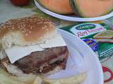 Burger au confit d’oignon et roquefort