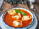 Soupe de tortellinis au poivron rouge