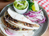 Tacos aux haricots noirs et cheddar (végétariens)