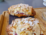 Croissant aux amandes sans gluten à la confiture de fruits rouges