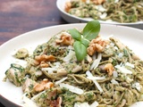 Pâtes d’edamame au poulet et pesto roquette-noix (keto)