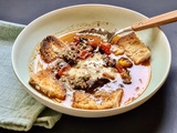 Soupe aux tomates et aubergines rôties, aïoli aux anchois