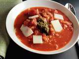 Soupe rustique à la tomate et au pain