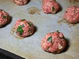 Boulettes de boeuf, épinards, champignons et parmesan