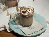 Chocolat chaud, chaud, chaud et marshmallow