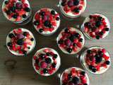 Tiramisu aux fruits rouges, mascarpone et digestive biscuits