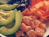 Poke bowl saumon avocat