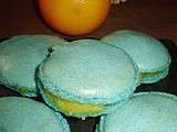 Macaron orange curd