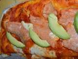 Pizza au saumon et avocat