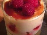 Tiramisu aux framboises, brisûres de boudoirs et caramel