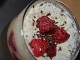 Tiramisu aux framboises et cookies