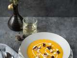 Soupe de butternut, foie gras et noisettes