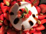 Burrata aux Fraises et Pistaches