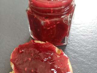 Confiture de framboises (au companion ou pas)