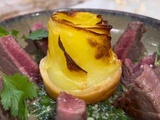 Filet de boeuf de bœuf chimichurri, roses de pomme de terre de Cyril lignac dans tous en cuisine