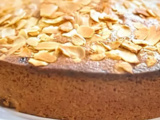 Gâteau fondant aux amandes et cerises noires de Cyril Lignac (Tous en cuisine)