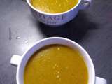 Velouté de courgettes, carottes et curry