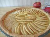 Tarte aux pommes sur compote de pommes