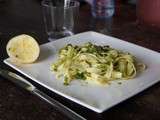 Tagliatelle au pesto d'origan, ciboulette et pistaches