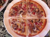 Petites pizzas au canard confit et garnitures craquantes