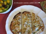 Pizzas naan au poulet et aux herbes fraîches