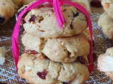   miam   Cookies au chocolat blanc - Cranberry /raisins et noix de pecan salées