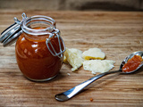 Comment faire de la sauce piquante au whisky (diy)