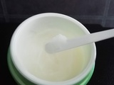 Crème pour les boutons