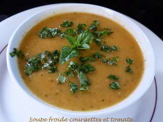 Soupe froide courgettes et tomate