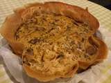 Quiche aux champignons des bois sur feuille de brick