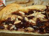 Pizza chocolat caramel amandes