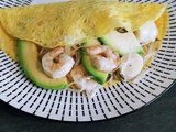 Crêpe fine d’omelette aux crevettes et aux pousses de soja