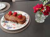 Cake aux fraises, pistaches et chocolat blanc