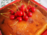 Gâteau aérien aux cerises du jardin