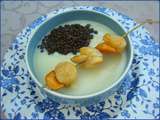 Velouté de chou-fleur et caviar végétal